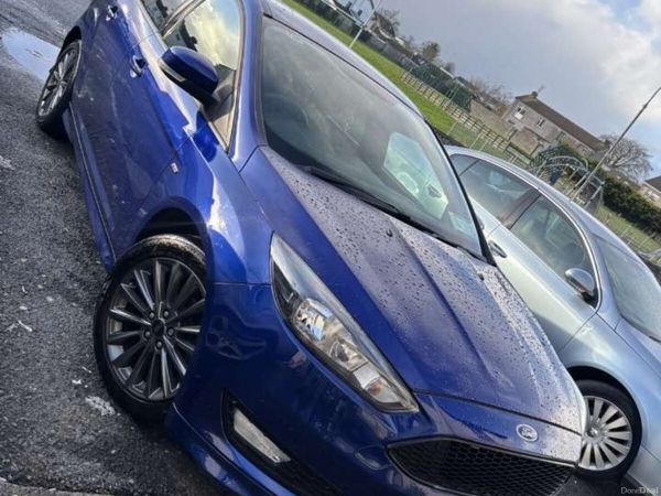 Ford Focus Hatchback, Diesel, 2017, Blue
