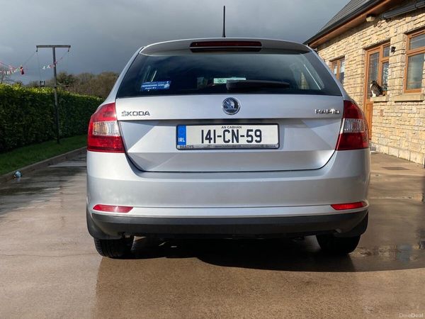 Skoda Rapid Hatchback, Diesel, 2014, Silver