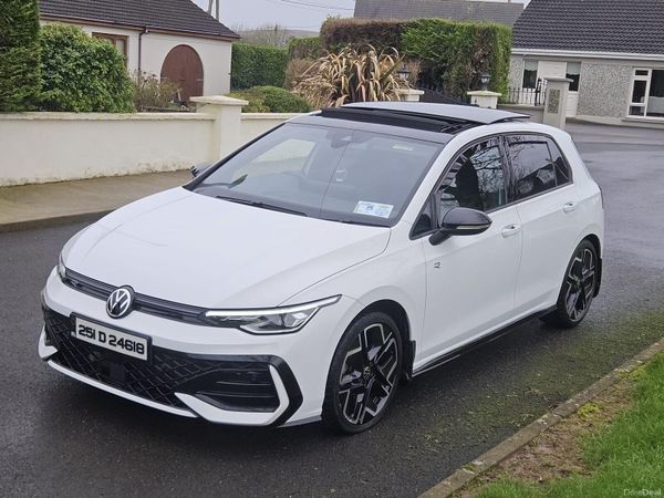 Volkswagen Golf Estate, Diesel, 2025, White