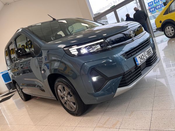 Vauxhall Combo MPV, Electric, 2024, Blue
