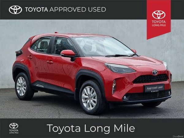 Toyota Yaris Cross Hatchback, Petrol Hybrid, 2023, Red