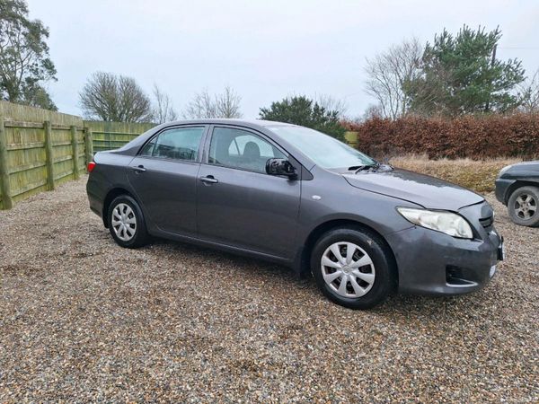 Toyota Corolla Saloon, Diesel, 2009, Grey
