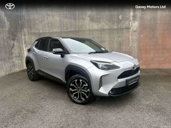 Toyota Yaris Cross Hatchback, Petrol Hybrid, 2023, Grey