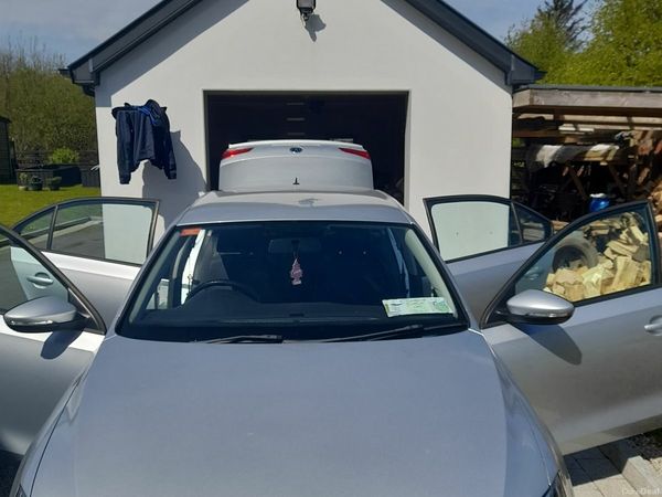 Volkswagen Jetta Saloon, Diesel, 2015, Silver