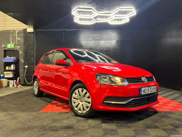 Volkswagen Polo Hatchback, Petrol, 2014, Red