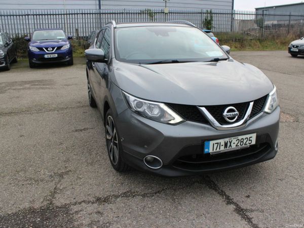 Nissan Qashqai SUV, Diesel, 2017, Grey