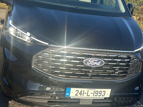 Ford Tourneo Custom MPV, Diesel, 2024, Black