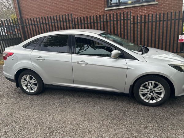 Ford Focus Saloon, Diesel, 2012, Silver