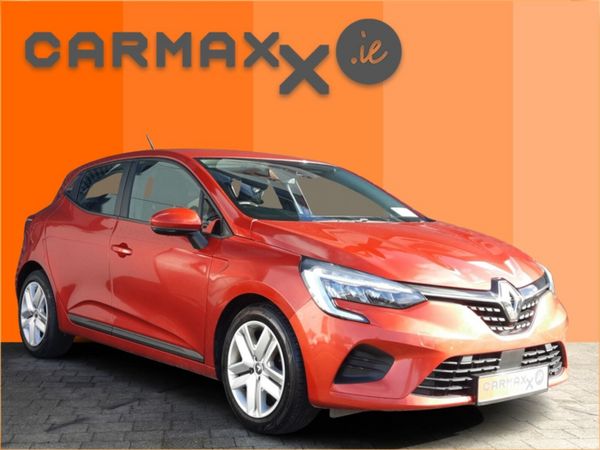 Renault Clio Hatchback, Petrol, 2022, Red