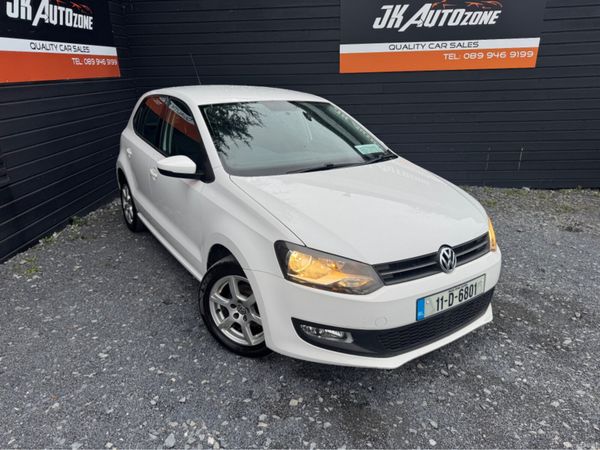 Volkswagen Polo Hatchback, Petrol, 2011, White