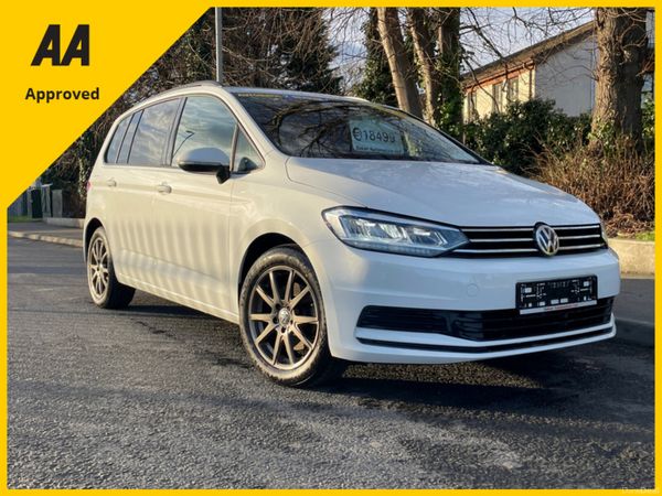 Volkswagen Touran MPV, Petrol, 2016, White