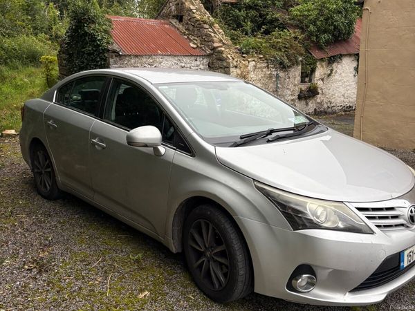 Toyota Avensis Saloon, Diesel, 2015, Silver
