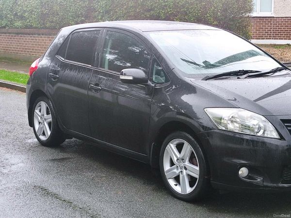 Toyota Auris Hatchback, Petrol, 2010, Black