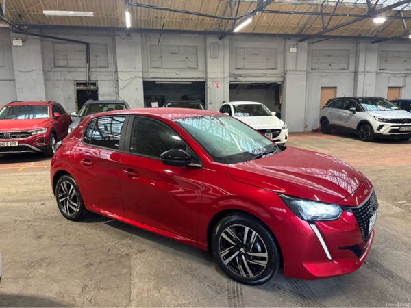 Peugeot 208 Hatchback, Petrol, 2023, Red