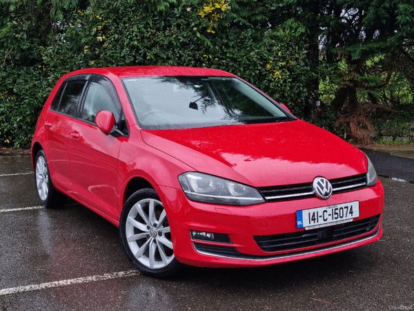 Volkswagen Golf Hatchback, Petrol, 2014, Red