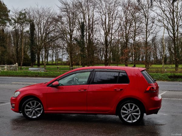 Volkswagen Golf Hatchback, Petrol, 2014, Red
