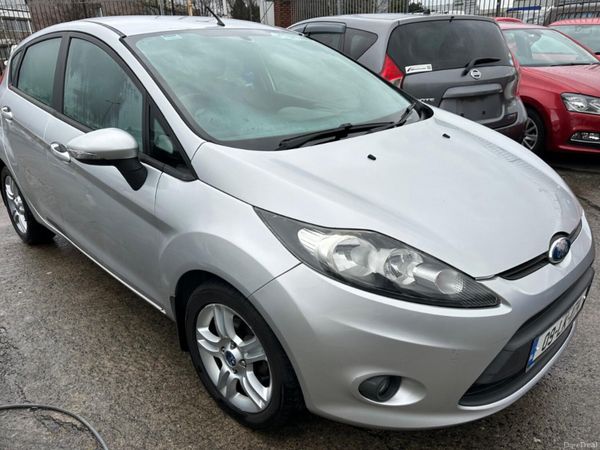 Ford Fiesta Hatchback, Petrol, 2009, Silver