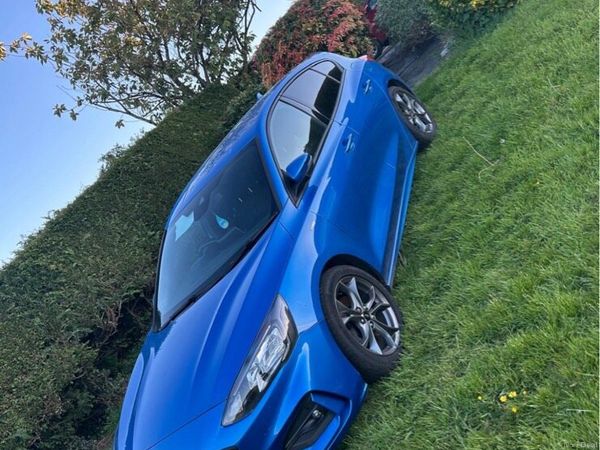 Ford Focus Hatchback, Diesel, 2021, Blue