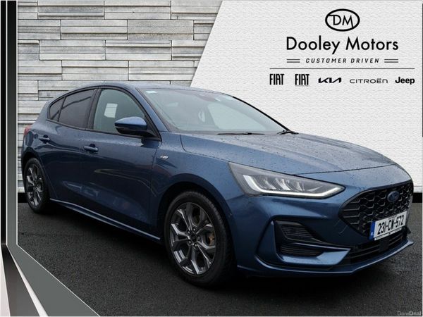 Ford Focus Hatchback, Petrol, 2023, Blue