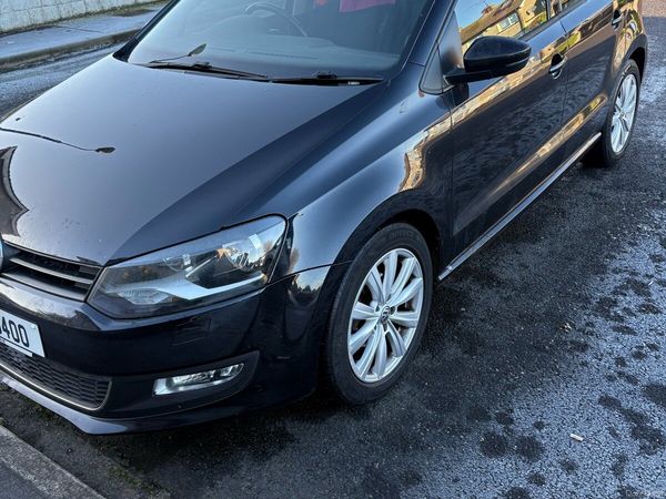 Volkswagen Polo Hatchback, Petrol, 2011, Black