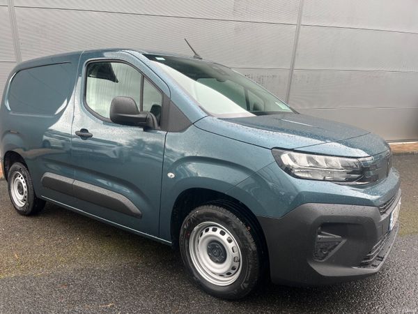 Peugeot Partner MPV, Diesel, 2026, Blue