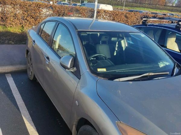 Mazda Mazda3 Saloon, Diesel, 2011, Grey