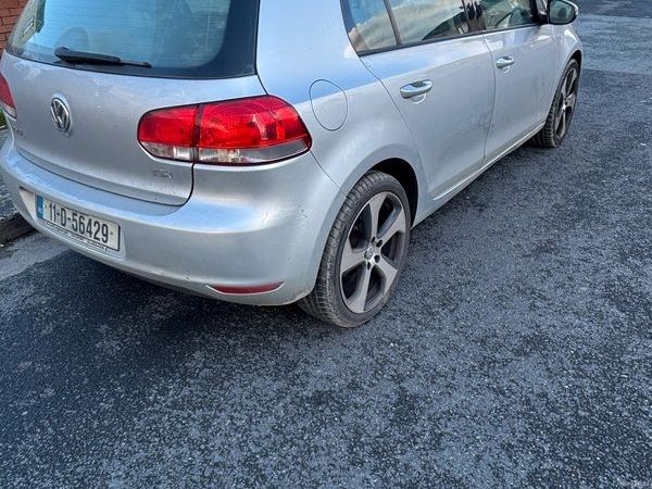 Volkswagen Golf Hatchback, Petrol, 2011, Silver