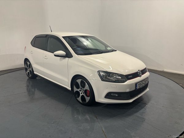 Volkswagen Polo Hatchback, Petrol, 2013, White