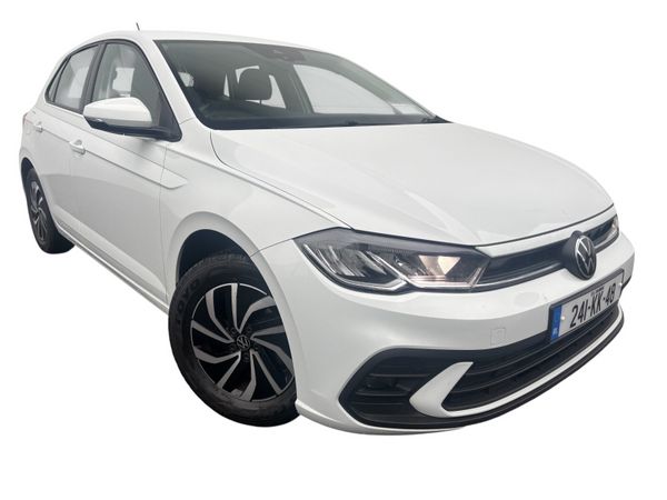 Volkswagen Polo Hatchback, Petrol, 2024, White