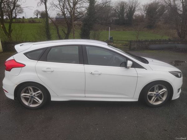 Ford Focus Hatchback, Diesel, 2015, White
