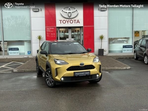 Toyota Yaris Cross Hatchback, Petrol Hybrid, 2023, Gold