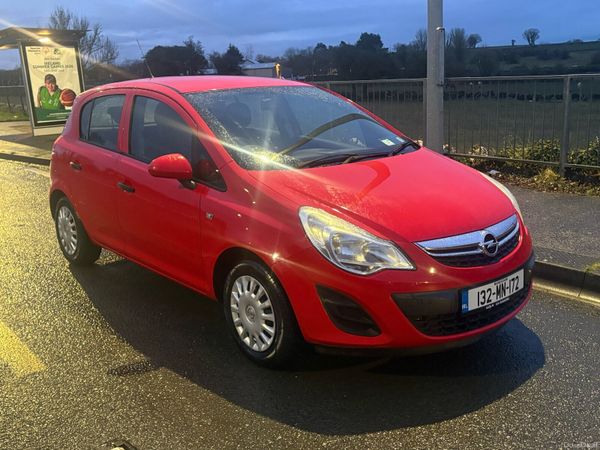 Opel Corsa Hatchback, Petrol, 2013, Red