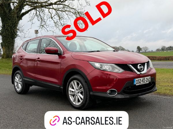 Nissan Qashqai Hatchback, Petrol, 2015, Red