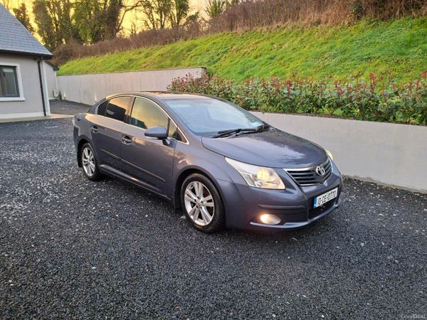 Toyota Avensis Saloon, Diesel, 2010, Blue