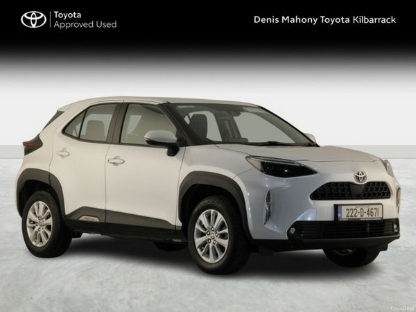 Toyota Yaris Cross Hatchback, Petrol Hybrid, 2022, White