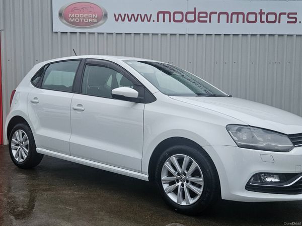 Volkswagen Polo Hatchback, Petrol, 2017, White
