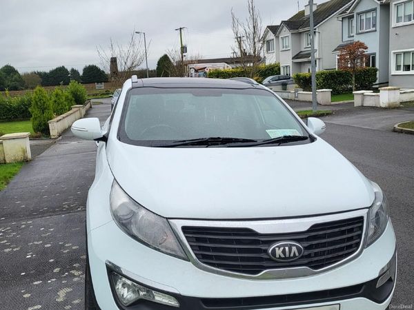 Kia Sportage SUV, Diesel, 2013, White