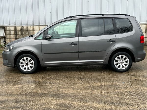 Volkswagen Touran MPV, Diesel, 2012, Grey