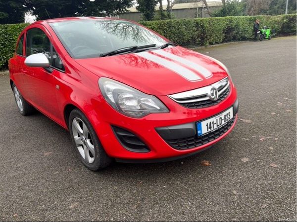 Vauxhall Corsa Hatchback, Petrol, 2014, Red