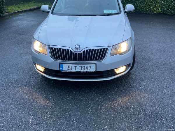Skoda Superb Hatchback, Diesel, 2015, Silver