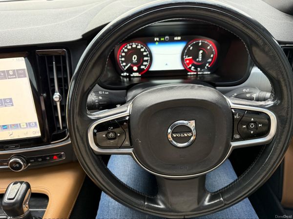 Volvo S90 Saloon, Diesel, 2016, Black