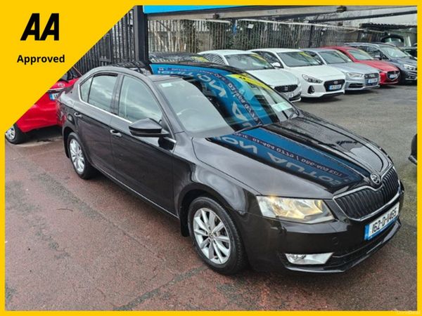 Skoda Octavia Saloon, Petrol, 2016, Black