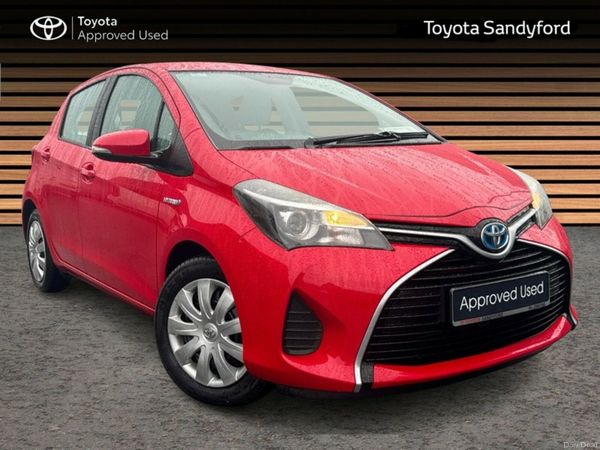 Toyota Yaris Hatchback, Petrol Hybrid, 2017, Red