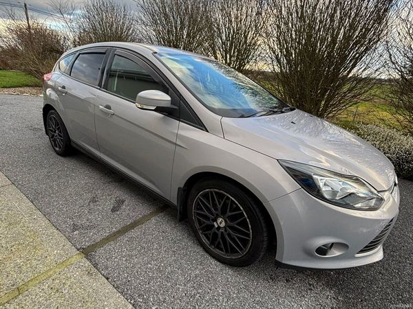 Ford Focus Hatchback, Diesel, 2012, Grey