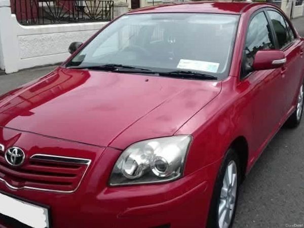 Toyota Avensis Saloon, Petrol, 2007, Red