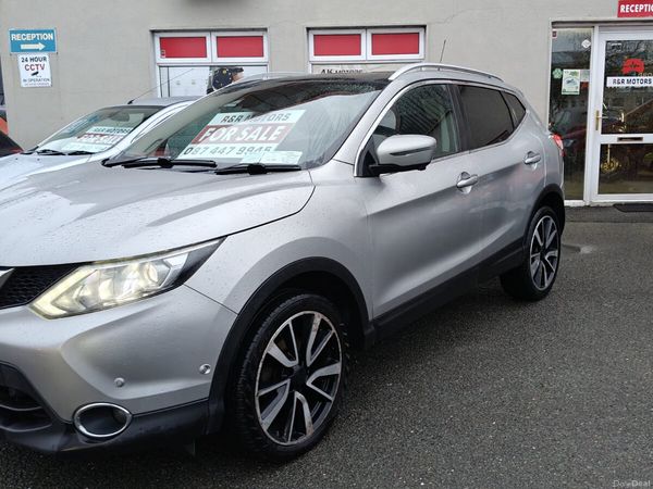 Nissan Qashqai SUV, Diesel, 2017, Silver