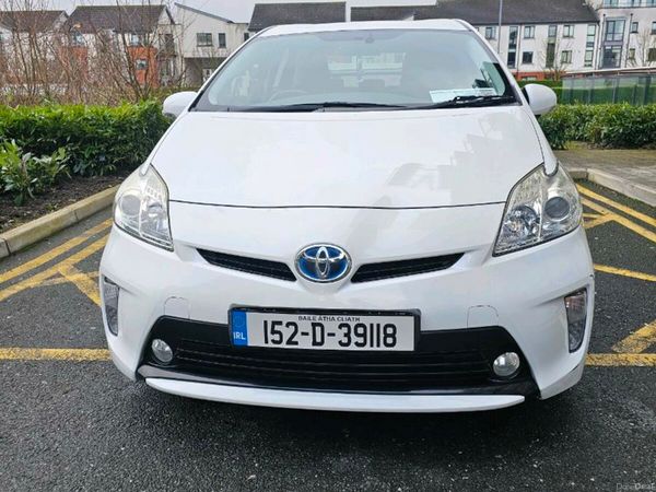 Toyota Prius Hatchback, Petrol Hybrid, 2015, White