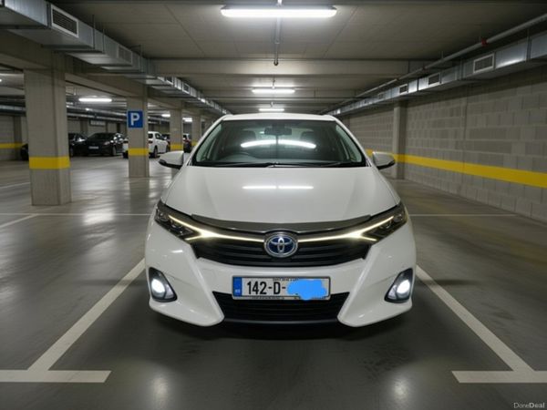 Toyota Sai Saloon, Petrol Hybrid, 2014, White