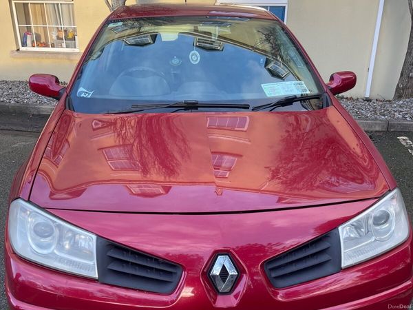 Renault Megane Hatchback, Petrol, 2008, Red