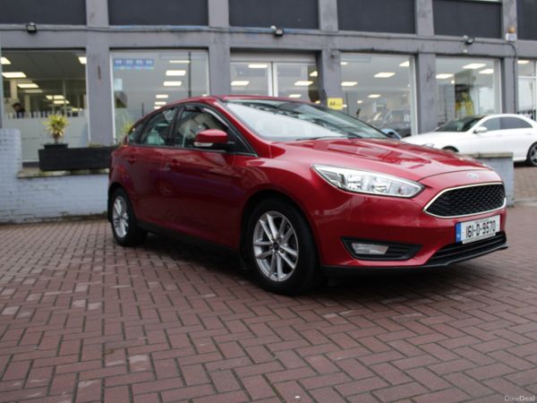 Ford Focus Hatchback, Diesel, 2016, Red